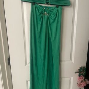 Green Co Ord with Gold U-Ring Detail (Worn Once)